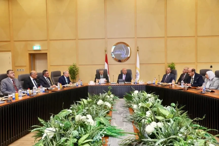 وزير الصناعة يترأس أعمال الجمعية العمومية العادية لشركة القناة  لتنمية الموانئ البحرية
