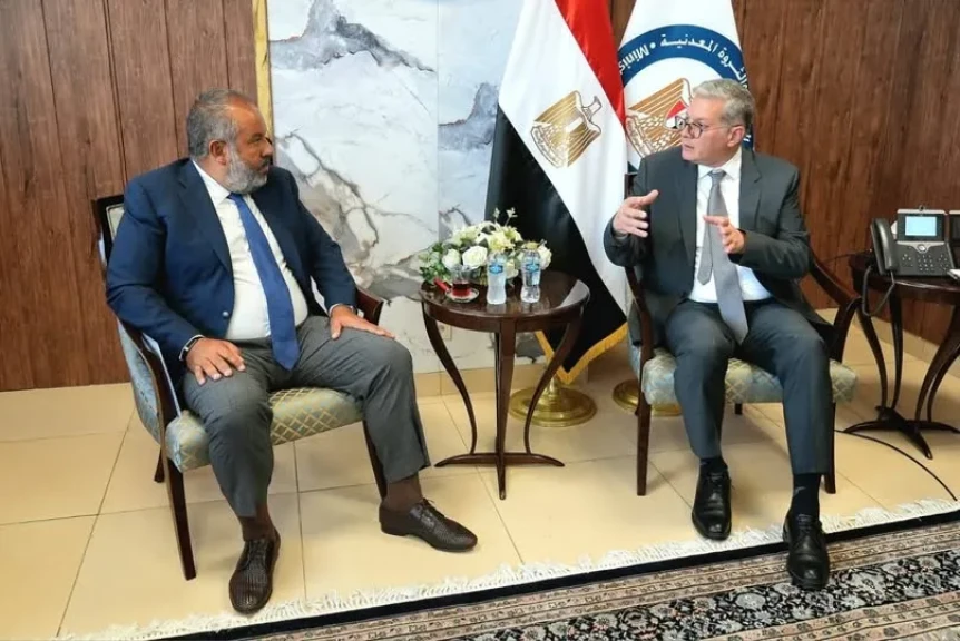 وزير البترول يبحث تسريع إجراءات اطلاق استثمارات مصرية جديدة لتعظيم القيمة المضافة من الفوسفات