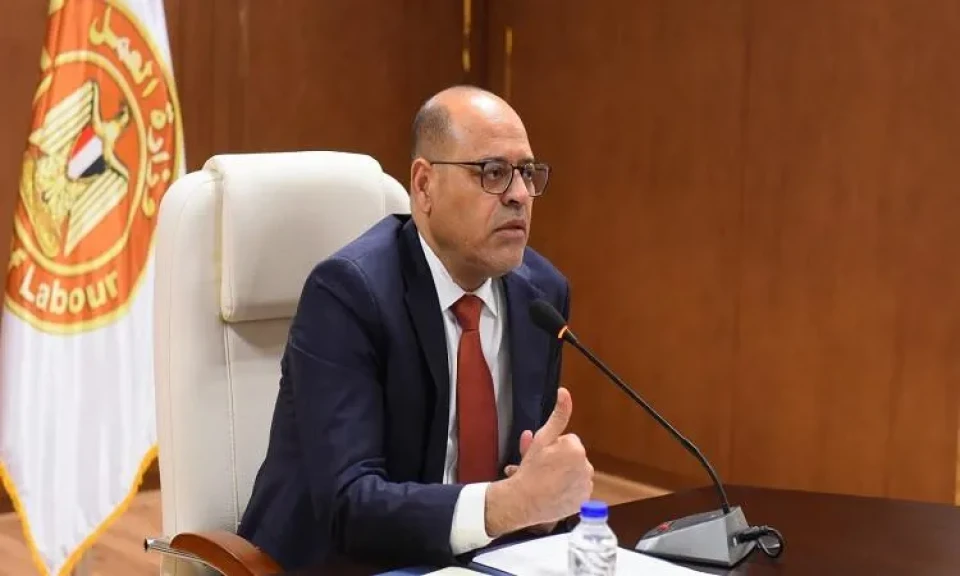 وزير العمل: بدء الاختبارات للمتقدمين على فرص عمل بالأردن