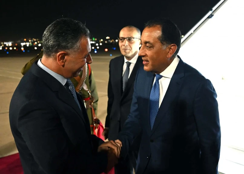 رئيس الوزراء يصل العاصمة الأردنية عمّان للمشاركة في أعمال الدورة الـ ٣٣ للجنة العليا المصرية الأردنية المشتركة