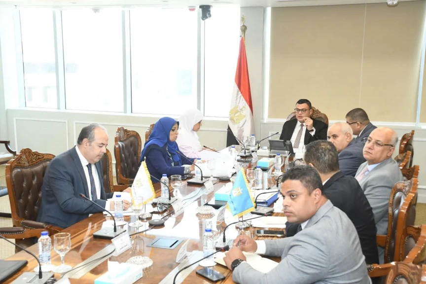 مياه البحيرة تستجيب لشكوي عدد من الأهالي