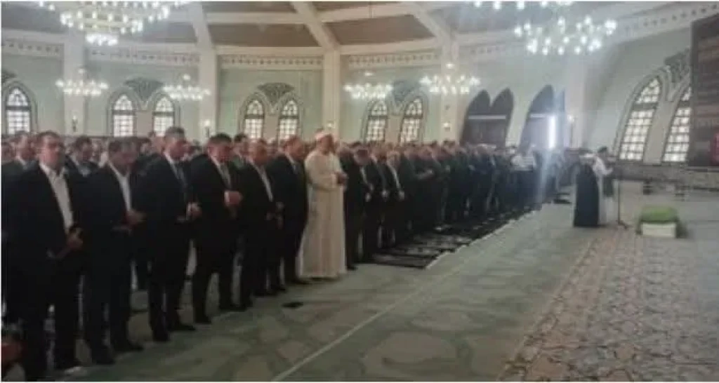 رئيس الوزراء يشارك فى صلاة جنازة الراحل على المصليحي بمسجد الشرطة