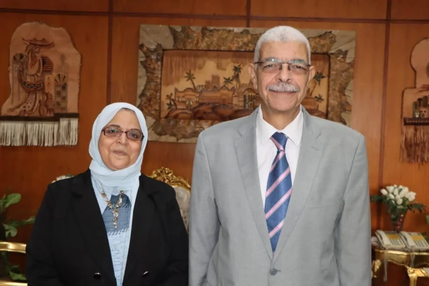 رئيس جامعة المنوفية يهنئ عمداء كليات الزراعة والآداب والتربية للطفولة المبكرة