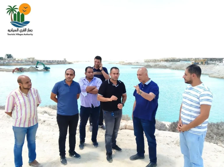 مسئولو الإسكان يتفقدون المشروعات الجاري تنفيذها بالقرى السياحية