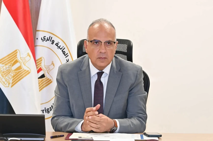 وزير الري يتابع إجراءات إزالة التعديات والمخالفات على المجارى المائية والخزانات الجوفية وأملاك الوزارة