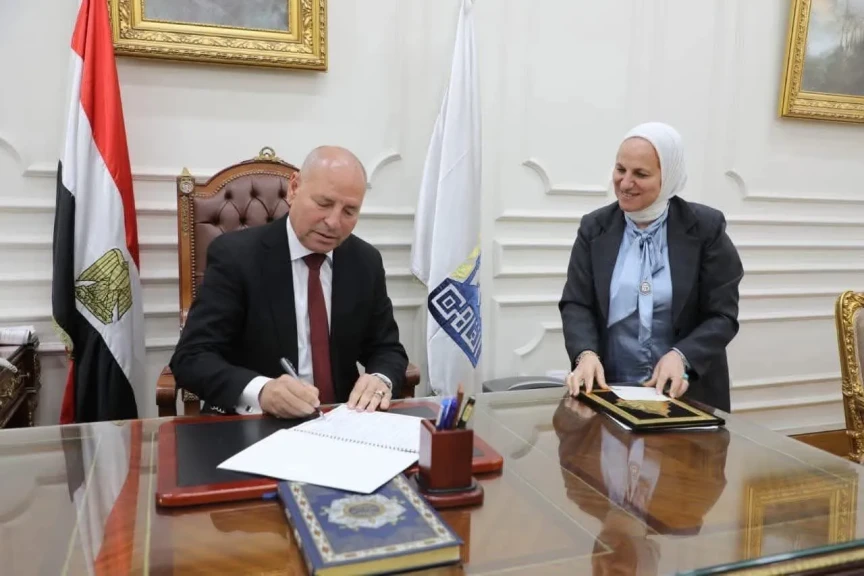 محافظ القاهرة يقرر النزول بالحد الأدنى لتنسيق الثانوي العام من 225 إلي 217 درجة