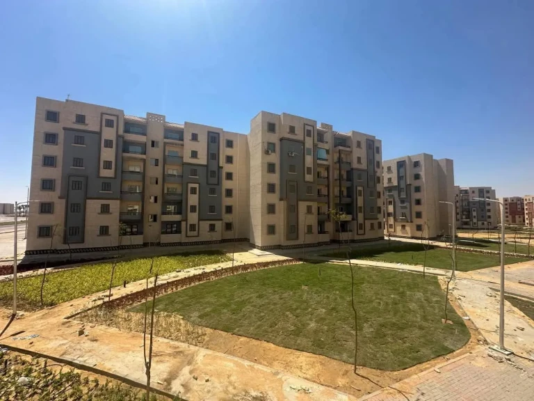 وزير الإسكان يتابع موقف تنفيذ 105آلاف وحدة سكنية بمدينة أكتوبر الجديدة