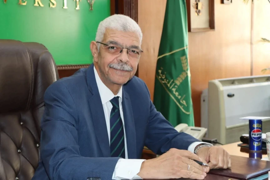 رئيس جامعةالمنوفية يعقد إجتماع مجلس العمداء