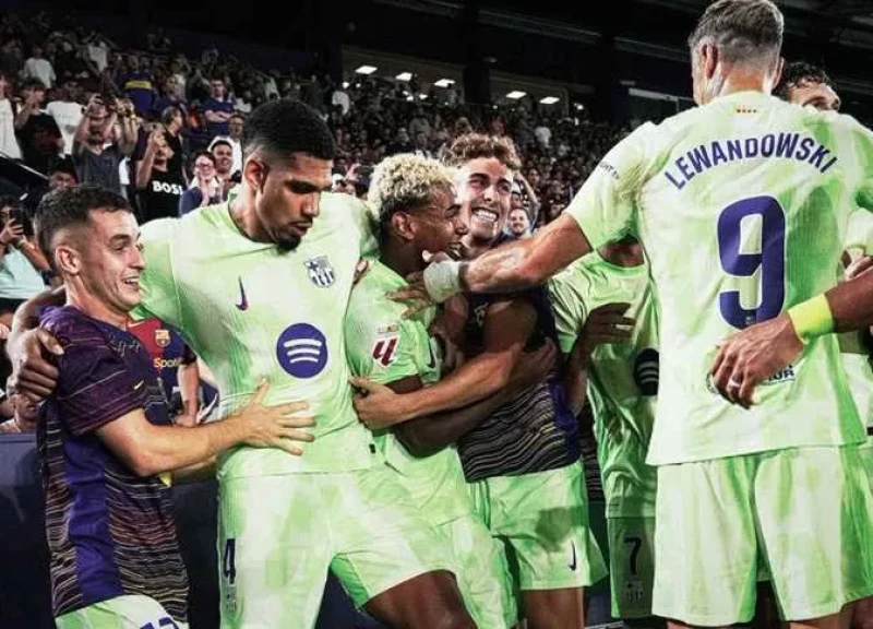 برشلونة يفوز على مضيفه ليفانتي (3-2)  ويعتلي صدارة الليجا