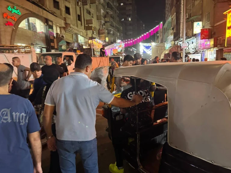 محافظة الجيزة تحرر شوارع فيصل والمنشية والطوابق و المريوطية من الاشغالات والتعديات المسائية