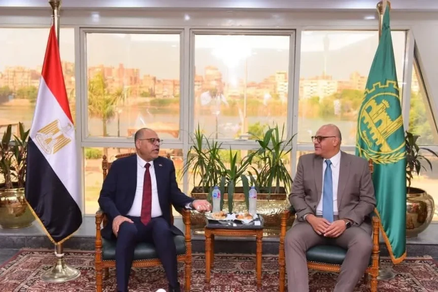 وزير العمل يبحث مع محافظ القليوبية تفعيل سبل التعاون في الملفات المشتركة