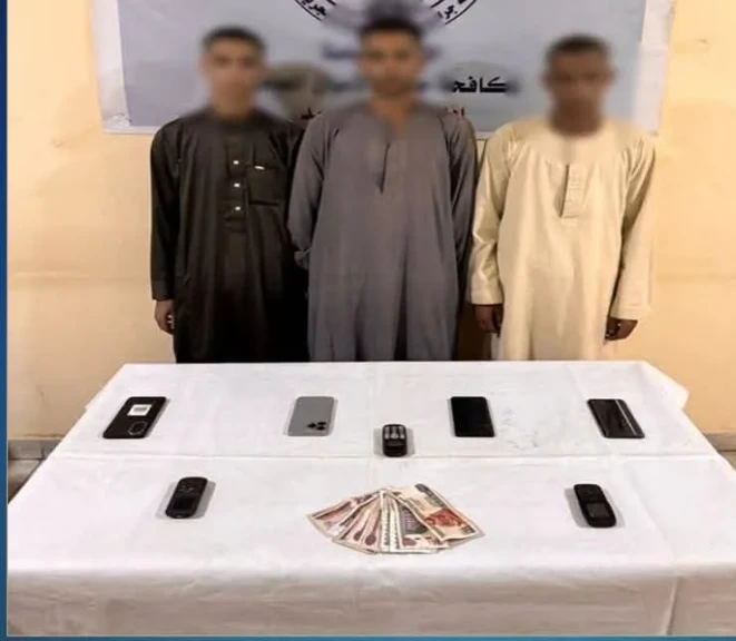الداخلية:ضبط 3 أشخاص لقيامهم بالنصب على المواطنين والادعاء بأنهم خدمة عملاء بنوك