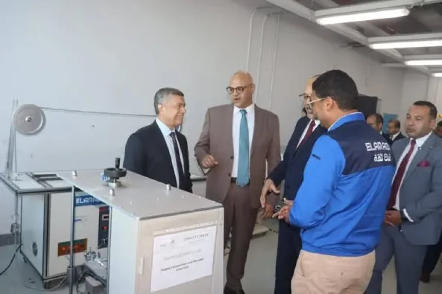 وزير العمل و محافظ القليوبية يزوران مركز العربي للبحوث والتطوير بمدينة بنها