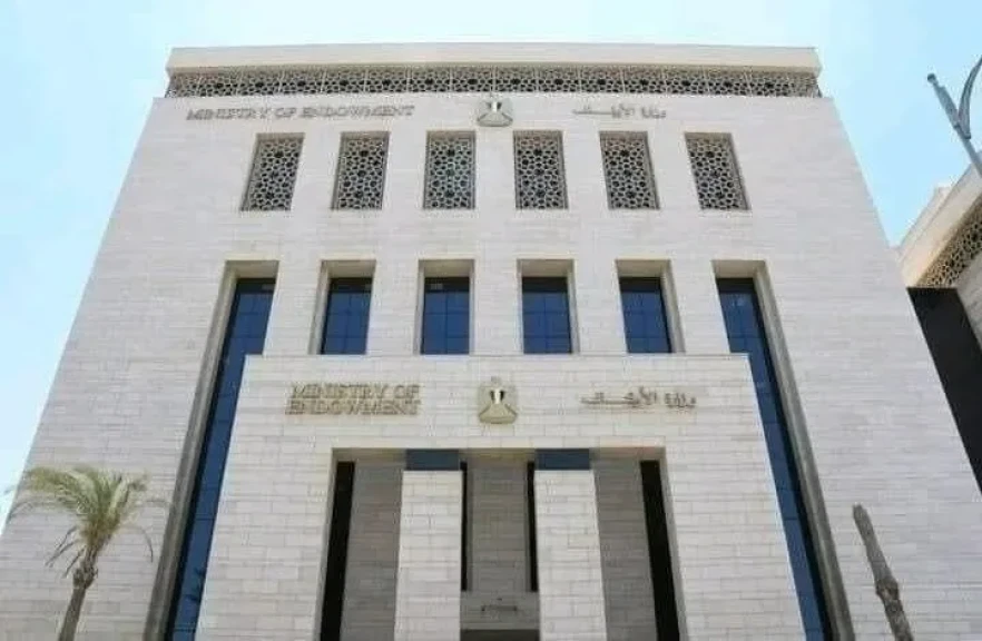 وزارة الأوقاف تدخل البهجة على أهالي مركز بني مزار بإعادة افتتاح ثلاث محطات لتنقية المياه