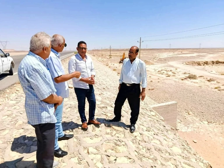 وزير الري يتابع جاهزية مخرات السيول ومنشآت الحماية من أخطار السيول