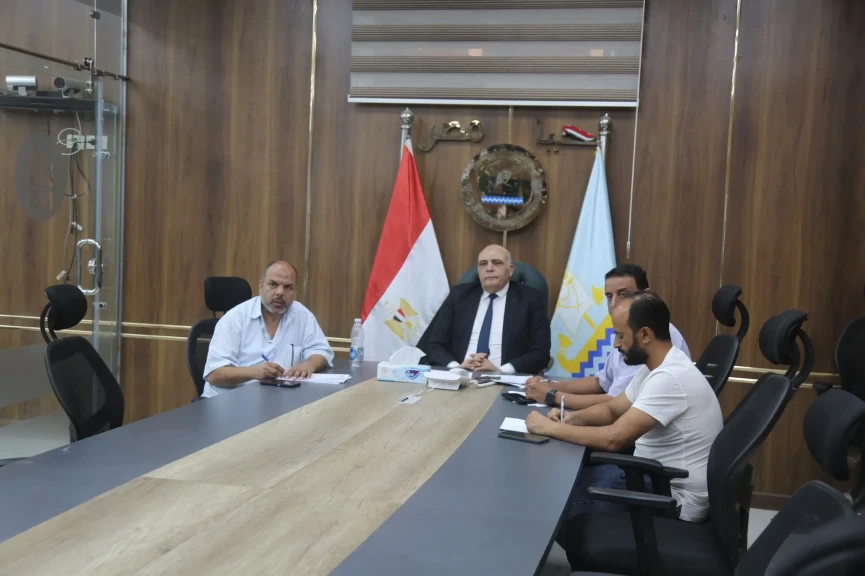 محافظ كفرالشيخ: اجتماعًا تنسيقيًا لمناقشة الاحتياجات اللازمة لتنفيذ مشروعات الرصف بالخطة الاستثمارية للعام 2025/2026