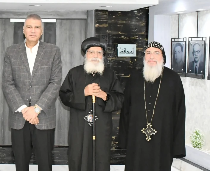 محافظ أسوان يستقبل أسقف ورئيس دير القديس العظيم الأنبا باخوميوس بإدفو