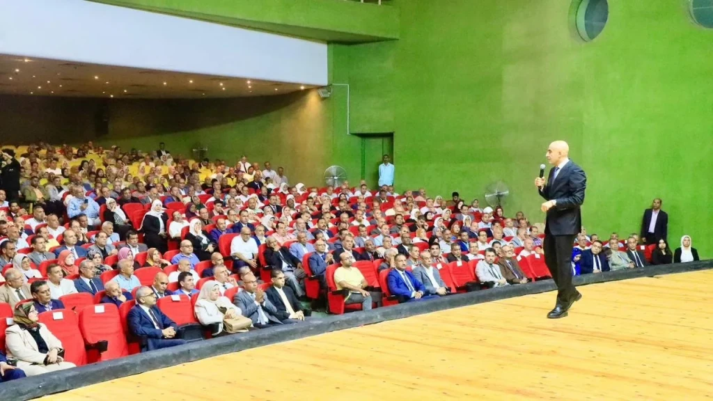 وزير التربية والتعليم : نظام الامتحانات واحد في نظامي شهادة البكالوريا المصرية والثانوية العامة