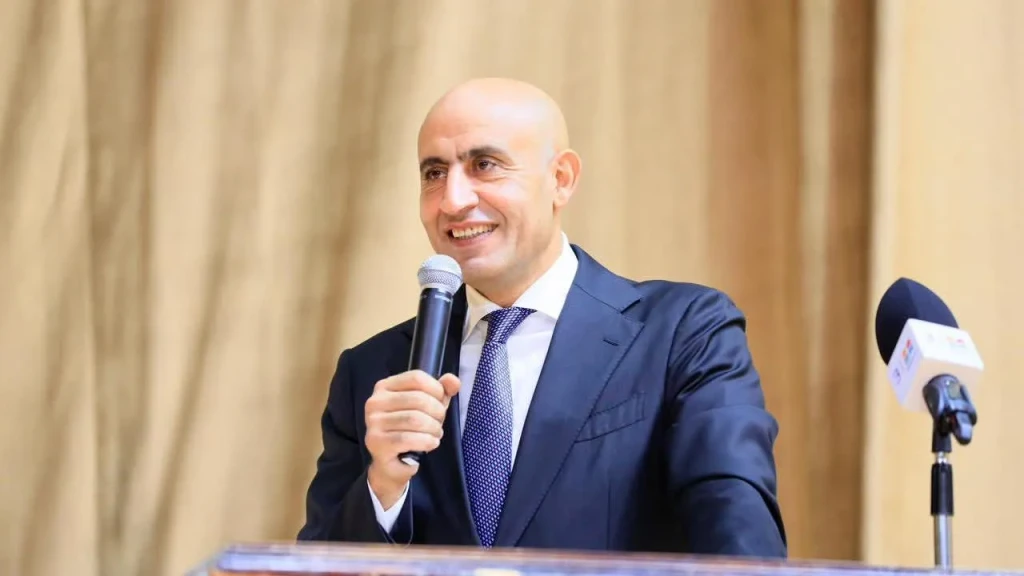 وزير التربية والتعليم يهنئ طالبات مدارس 30 يونيو لفوزهن بالجائزة الأولى في تطوير الطائرة الدرون على المستوى الدولي