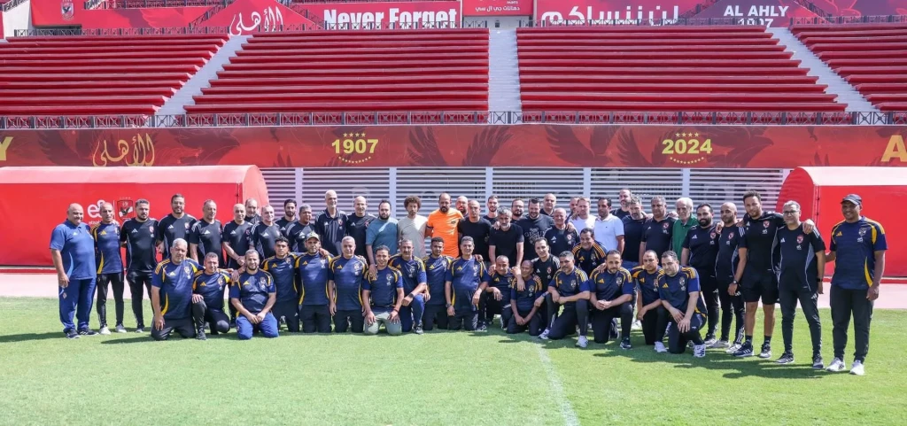 ريبييرو يودع الجهاز الإداري والطبي والعاملين بالنادي الأهلي
