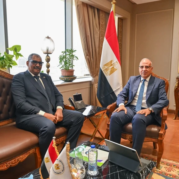 وزير الري ونظيره السوداني