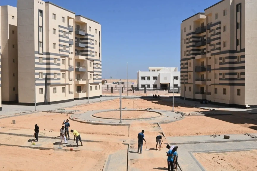 وزير الإسكان:٩٠٪ نسبة تنفيذ  ٦٩٩٤ وحدة سكنية بسكن لكل المصريين  بمدينة العاشر من رمضان