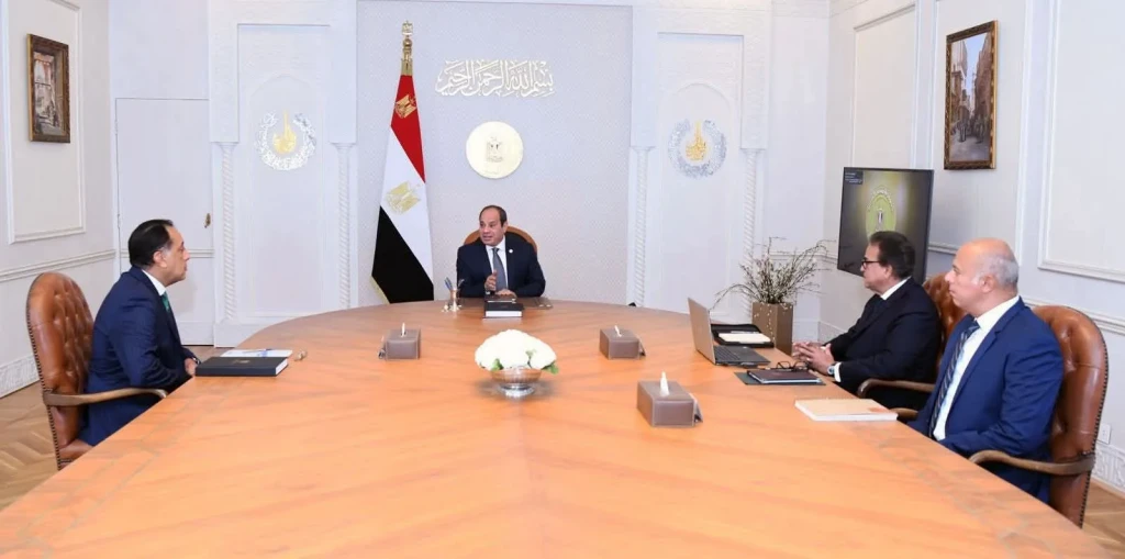 الرئيس السيسي يتابع مؤشرات أداء منظومة التأمين الصحي الشامل
