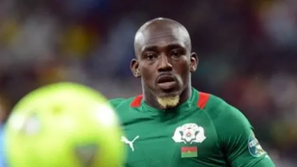 محمد كوفي مدير منتخب بوركينا فاسو: أعرف الصديقين حسام وإبراهيم حسن جيدًا، فلا توجد مباريات سهلة أمامهما؛ كل مباراة بمثابة نهائي”