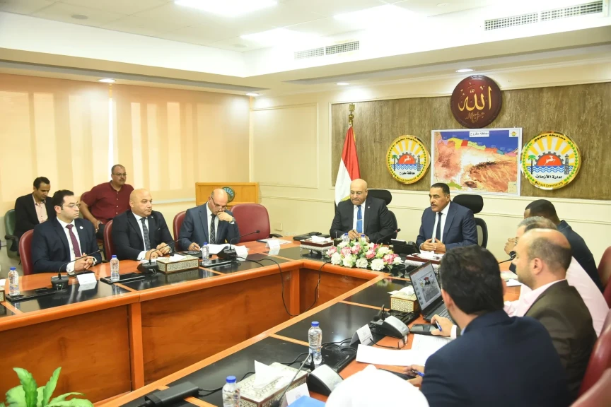 محافظ مطروح يستقبل  وفد الهيئة العامة للاستثمار برئاسة اللواء دكتور حسام الدين جعفر