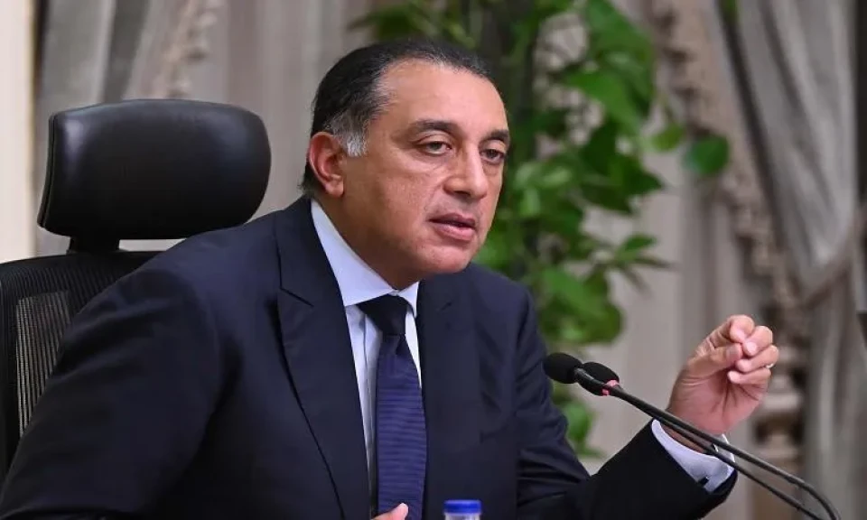 رئيس الوزراء يبعث رسالة خطية لنظيره الكويتي تتعلق بتعزيز العلاقات الثنائية