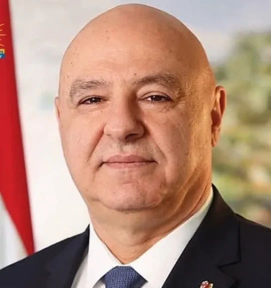 الرئيس اللبناني يدعو لوقفة عربية ودولية لمنع استمرار إسرائيل في ضرب أمن واستقرار المنطقة