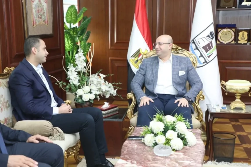 محافظ بني سويف يلتقي نائب وزير الصحة