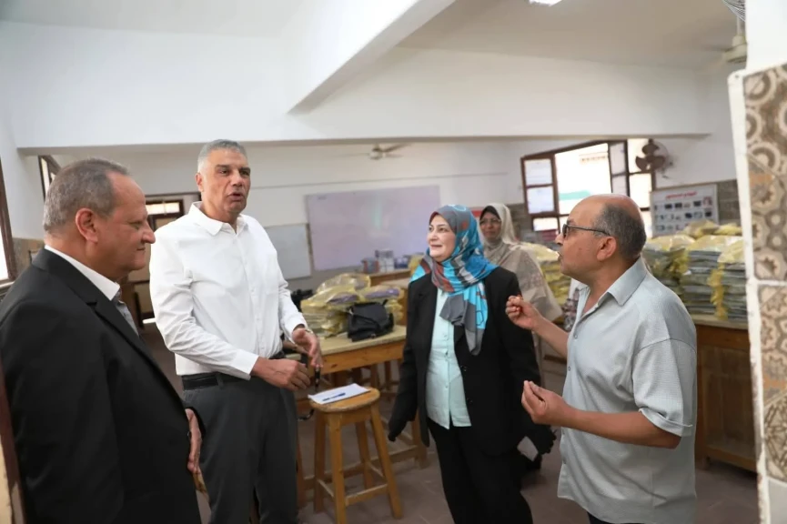 محافظ أسوان يتابع ميدانياً إستعدادات المدارس  للعام الدراسى الجديد
