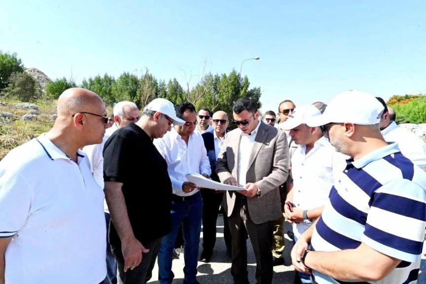 وزير الإسكان يتفقد الأعمال الجاري تنفيذها لتطوير محور ٢٦ يوليو والتوسعات الشرقية بمدينة 6 أكتوبر