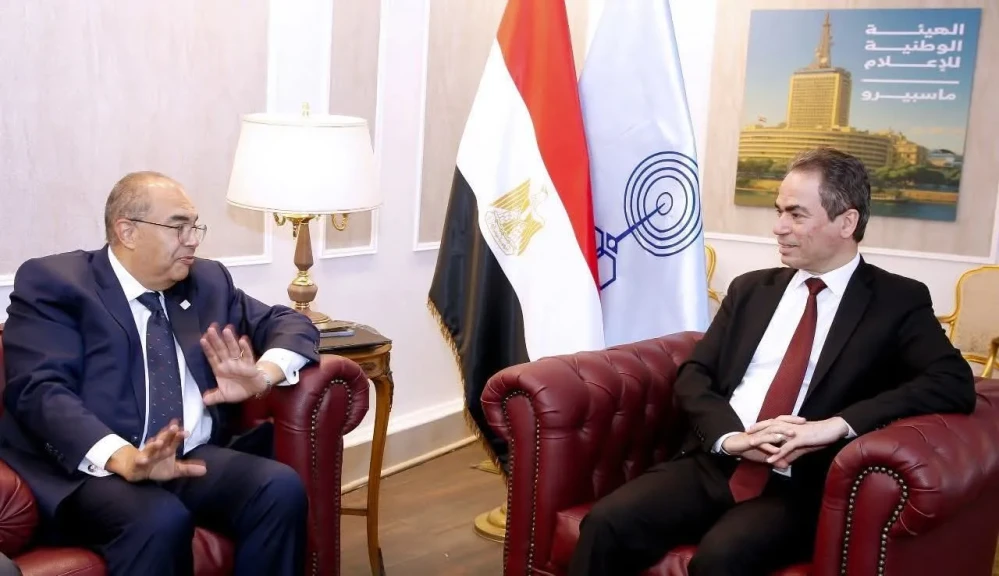 الوطنيه للاعلام : وصول الدكتور محمود محيي الدين قبيل بدء صالون ماسبيرو الثقافي