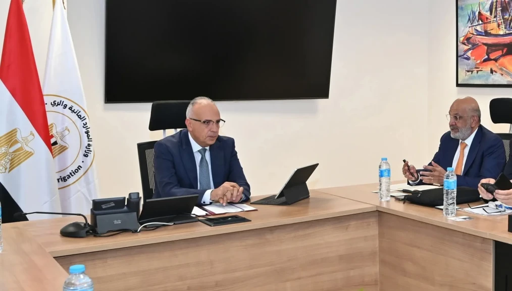 وزير الري يلتقى المدير التنفيذي لمصر بمجموعة البنك الدولي