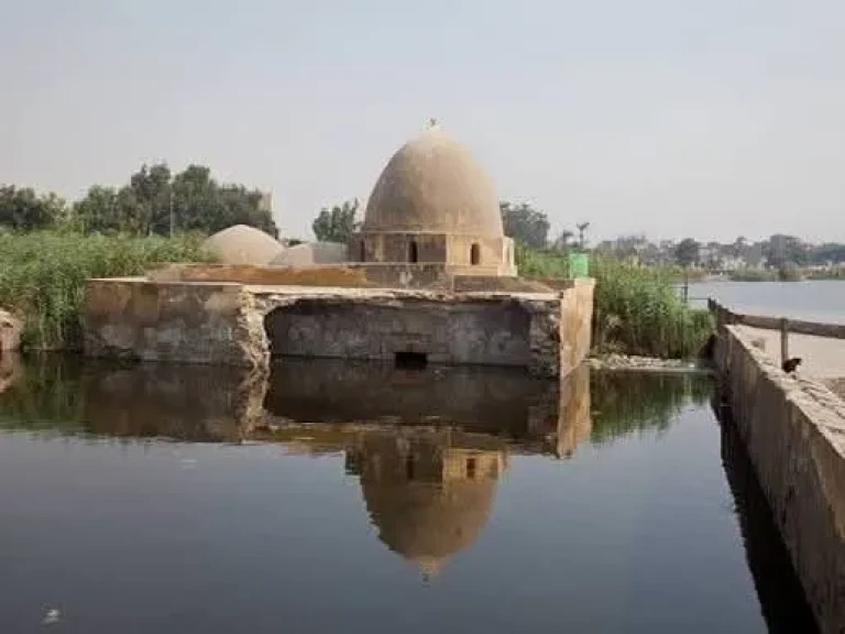 مشهد الطباطبا شاهد على عمق تاريخ زيارات وأضرحة في مصر