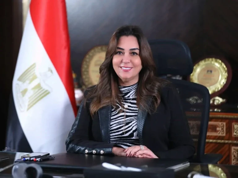وزيرة التنمية المحلية تعلن بدء تطبيق المواعيد الشتوية لفتح وغلق المحال اعتبارًا من الجمعة 26 سبتمبر 2025