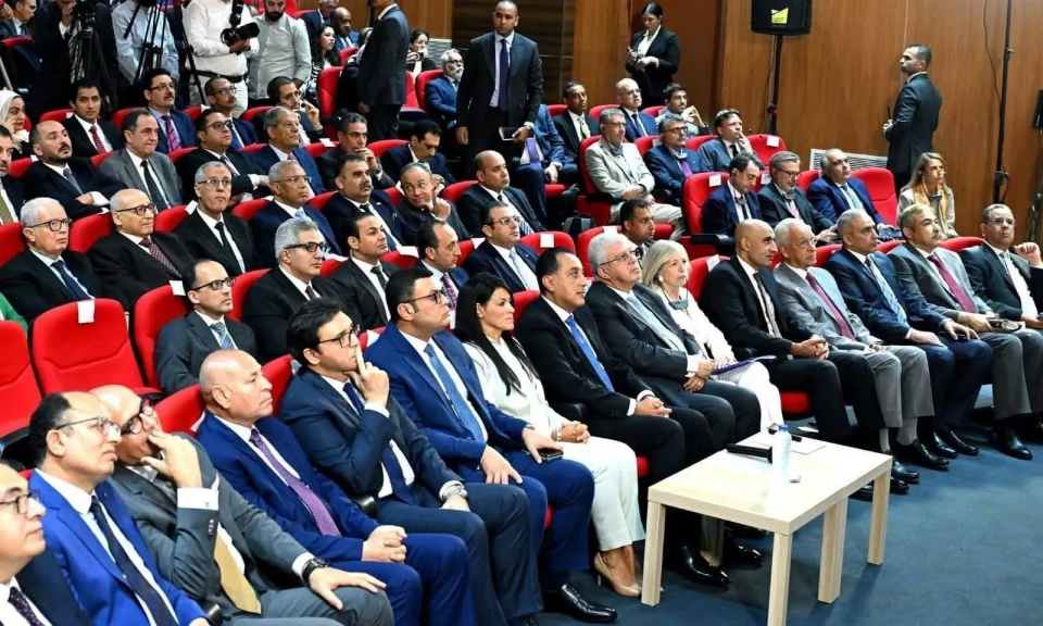 رئيس جامعة حلوان يشارك في فعاليات تدشين الأكاديمية الدولية للعمارة والعمران