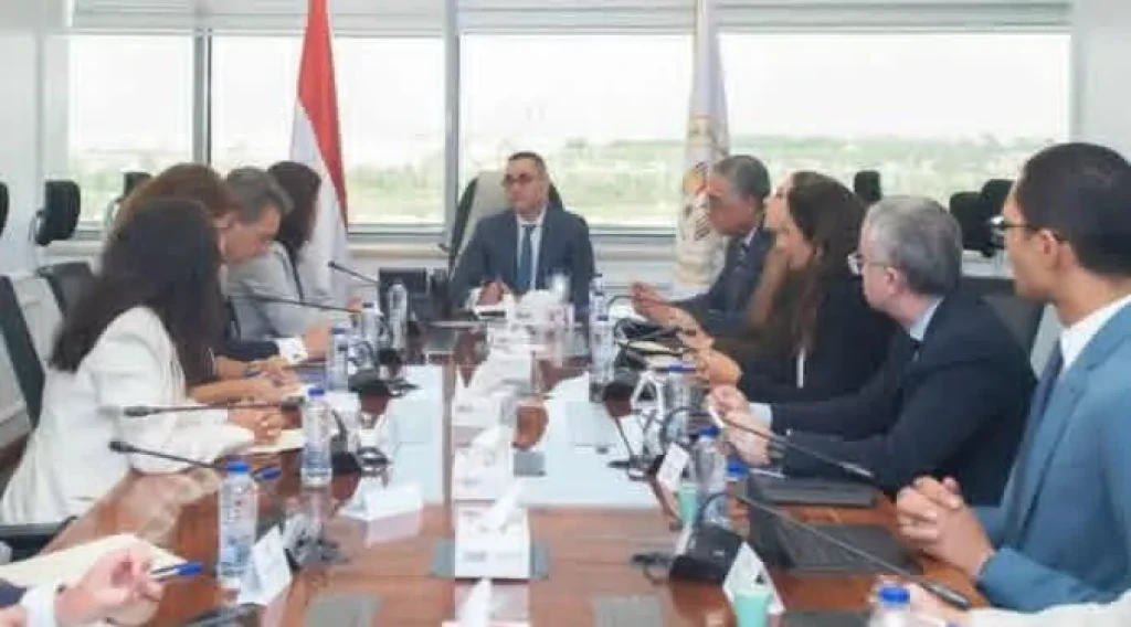 وزير الاستثمار والتجارة الخارجية: فرص واعدة للاستثمارات في الصناعات الهندسية والوسيطة
