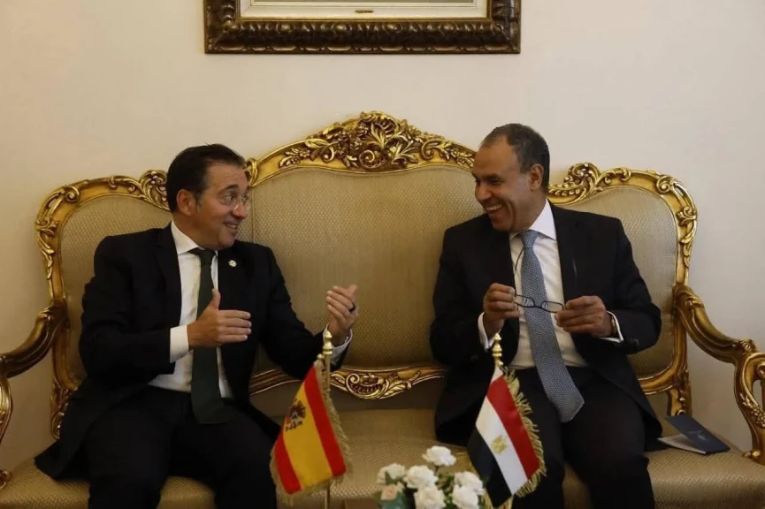 وزير الخارجية يلتقى مع نظيره الإسباني