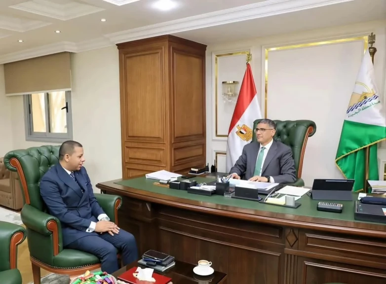 محافظ الجيزة يستقبل مدير مديرية العمل الجديد ويؤكد دعم المحافظة لخدمة المواطنين