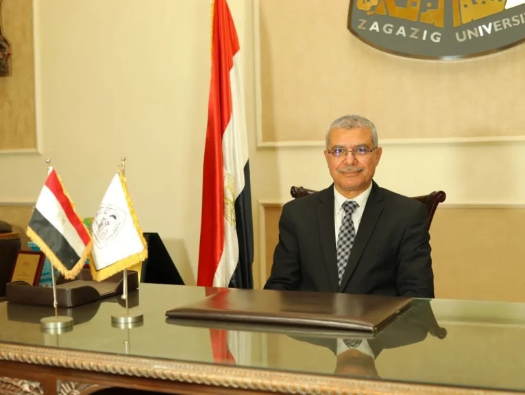 رئيس جامعة الزقازيق يهنئ منسوبي الجامعة بالعام الدراسي  الجديد