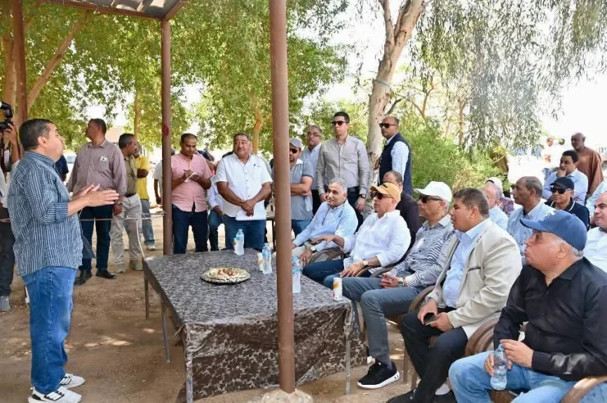 وزير الري يواصل جولته بمحافظة أسوان، ويتفقد المفرخ السمكي بمنطقة الشلال