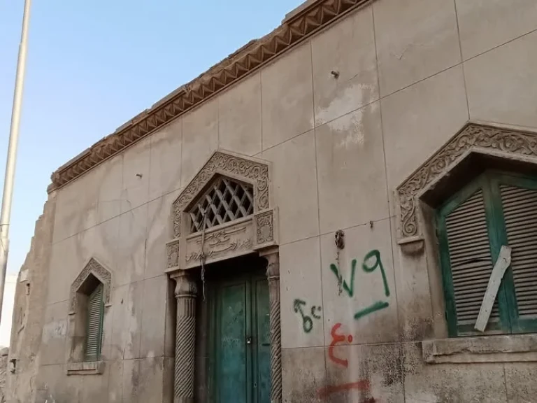 الأمير التركي المصري مصطفى منير أدهم بك مؤرخ القاهرة و دفن في الإمام الشافعي