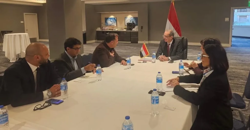 وزير الاتصالات يناقش مع مسؤولى شركات أمريكية زيادة استثماراتها فى مصر فى مجالات الذكاء الاصطناعي 