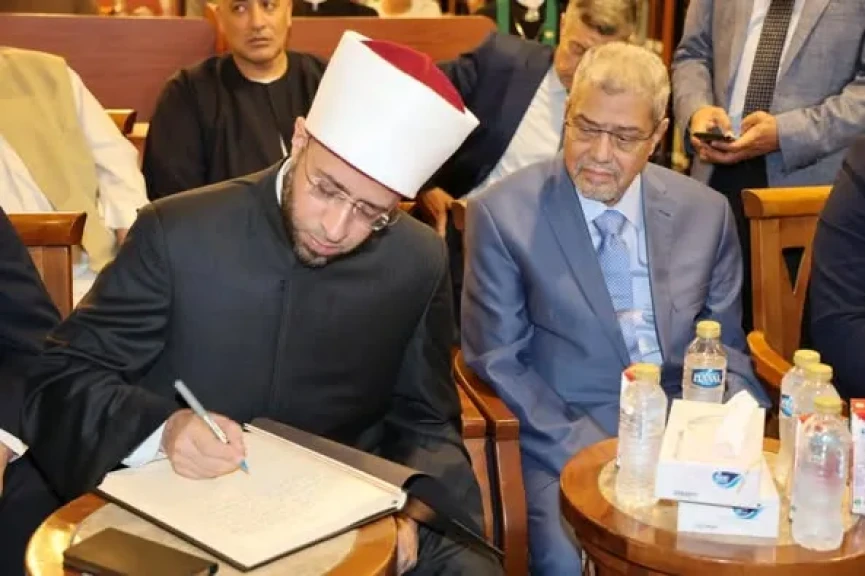 وزير الأوقاف يفتتح مكتبة الراوي للعلوم العقلية بمسجد الرحمن الرحيم