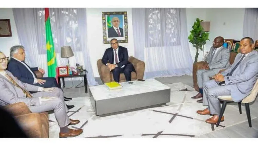 السفير المصري يلتقي وزير التعليم العالي والبحث العلمي الموريتاني