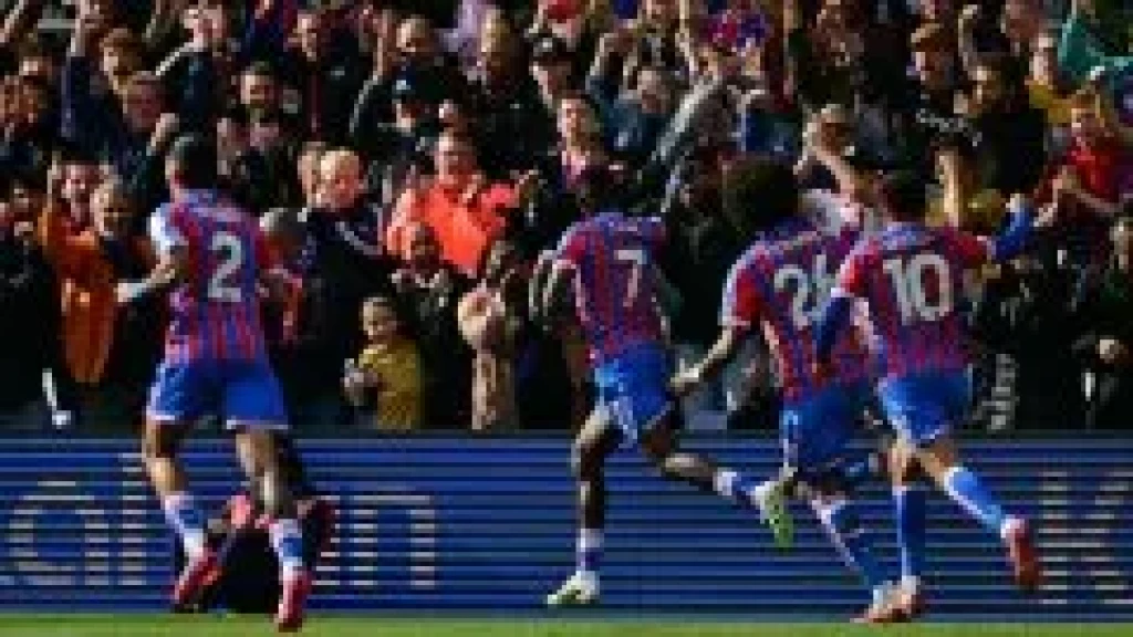 ليفربول يتعثر أمام كريستال ويتلقى الخسارة الأولى  في الدوري الإنجليزي هذا الموسم