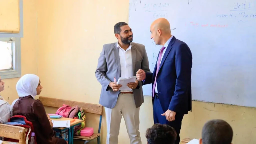 وزير التربية والتعليم ومحافظ المنيا يواصلان جولتهما التفقدية بزيارة 3 مدارس بإدارة أبو قرقاص التعليمية لمتابعة سير العملية التعليمية
